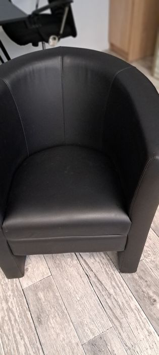 Sprzedam czarny fofel