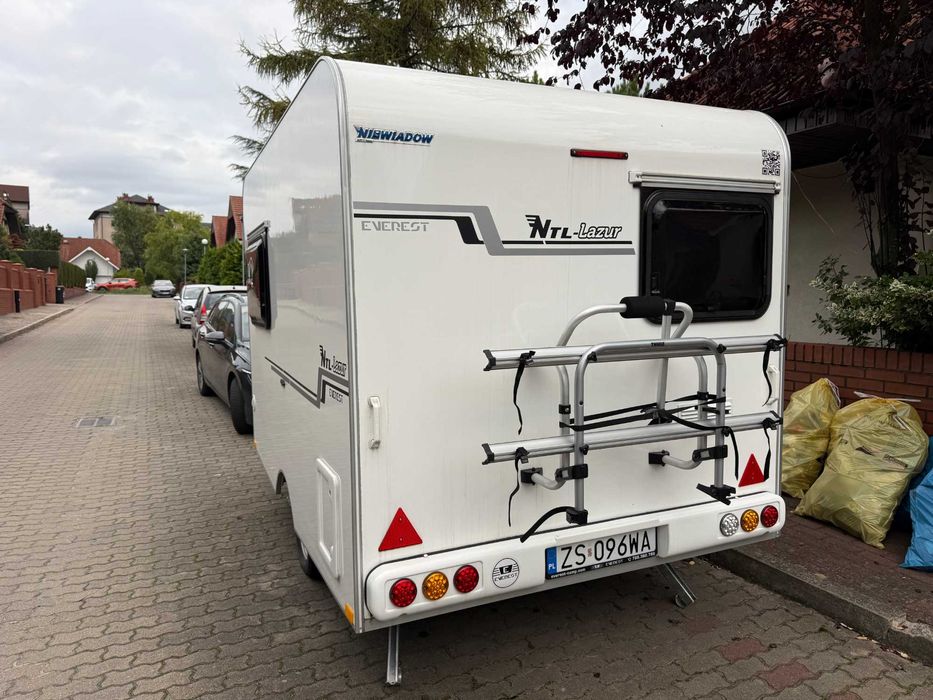 Przyczepa Niewiadów Lazur. DMC 750 kg. W pełni wyposażona. 2025r