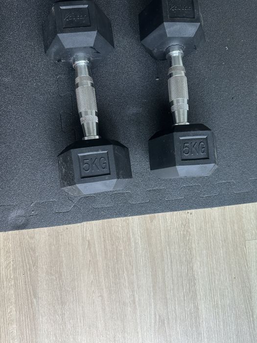 Halteres  7,5kg par / 5kg par