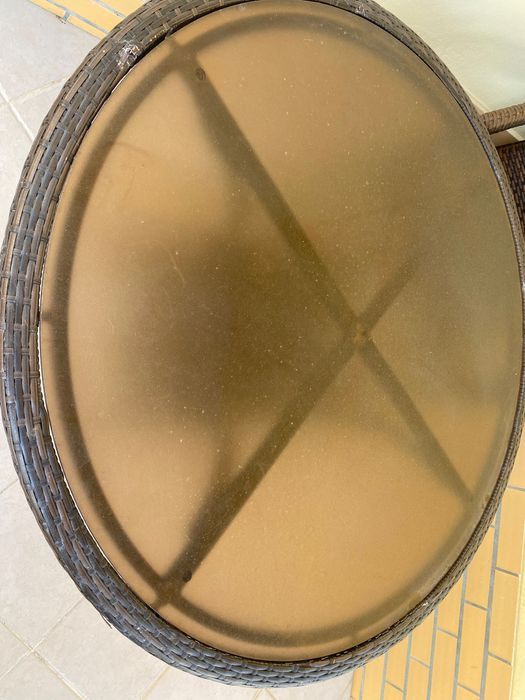 Mesa exterior redonda + 4 cadeiras