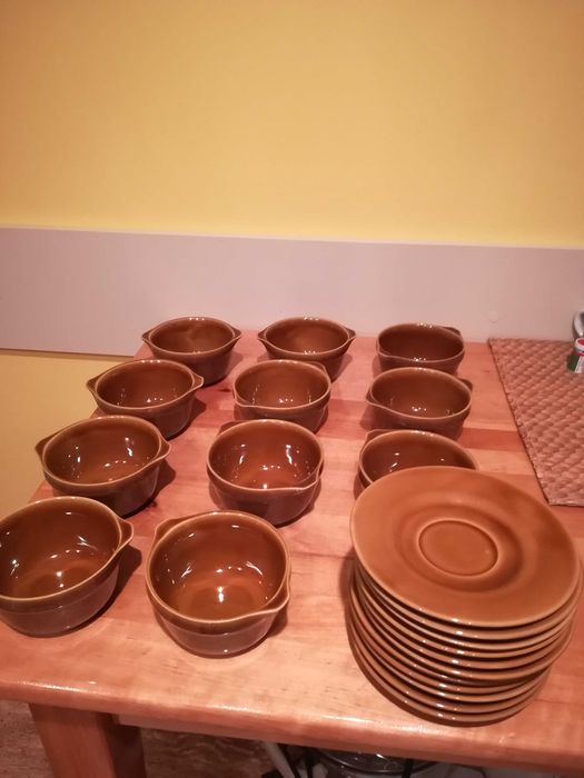 Bulionówki z podstawkami Mirostowice