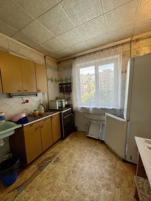 Продажа 3 ком. 1 мкрн. Левый берег