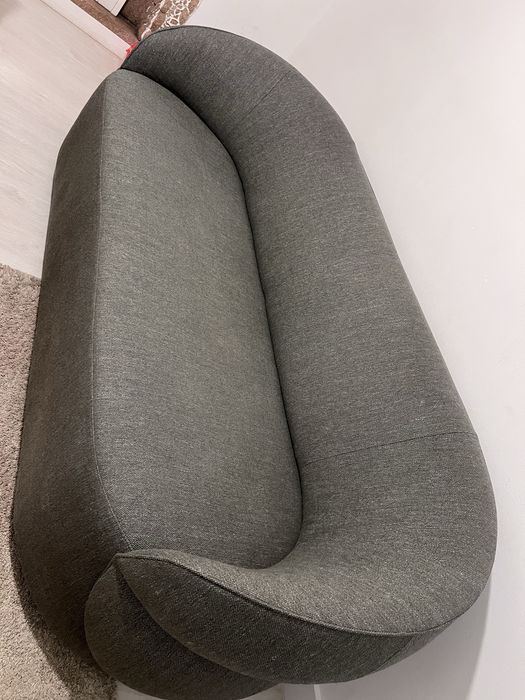 Sofa espaçoso bom estado + movel para tv