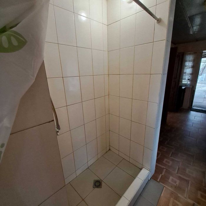 Будинок біля метро Житомірська