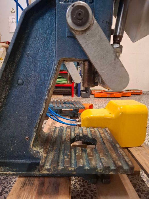 Prensa pneumatica Ayutor