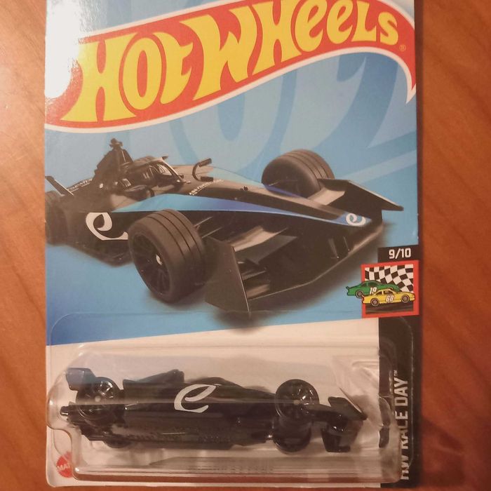 Hotwheels Ralis e Formulas NOVOS