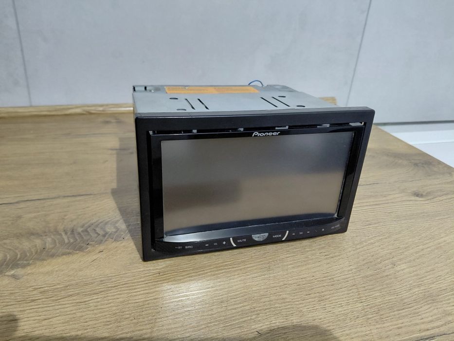 Radio Pioneer AVH-4400BT z Bluetooth i DVD 2 Din
