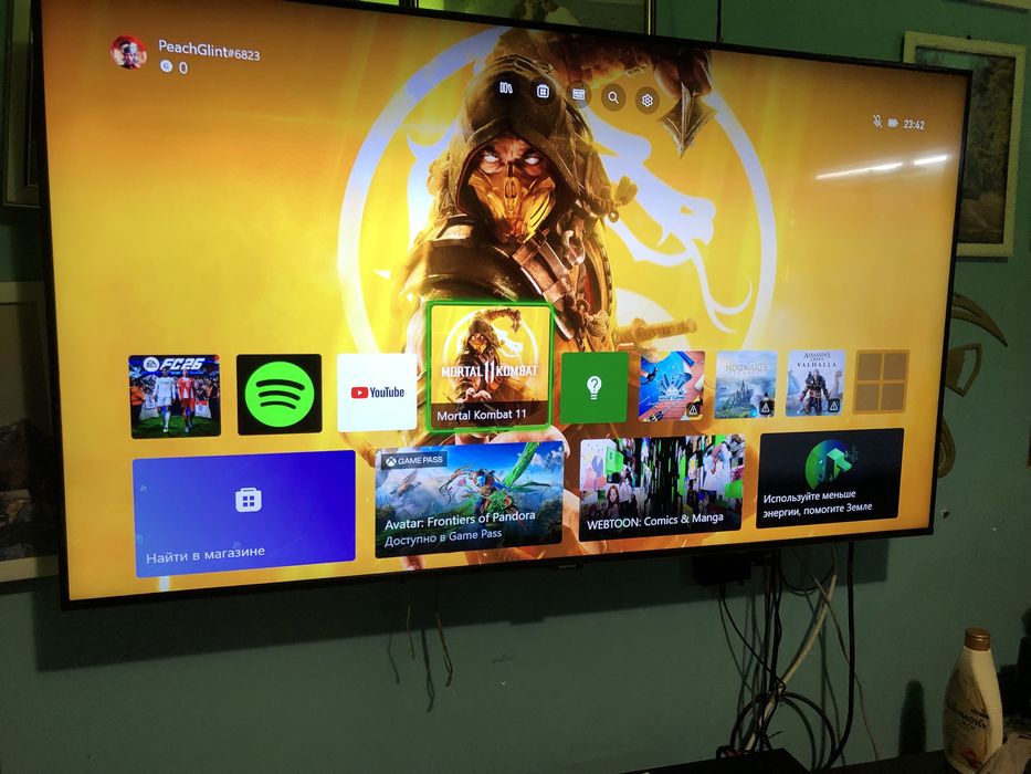 Xbox one X 1TB +game