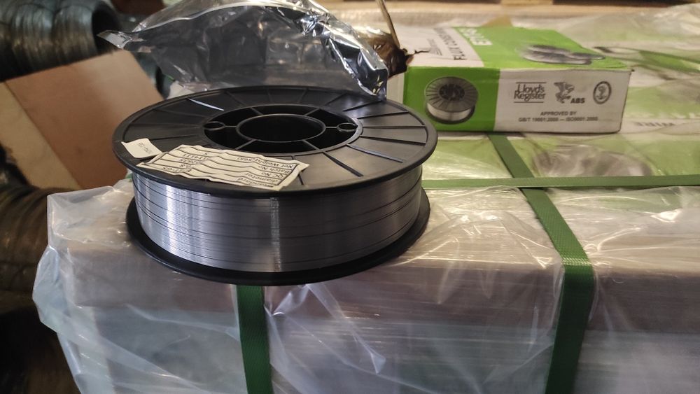 Продам флюсовую проволоку 5 кг