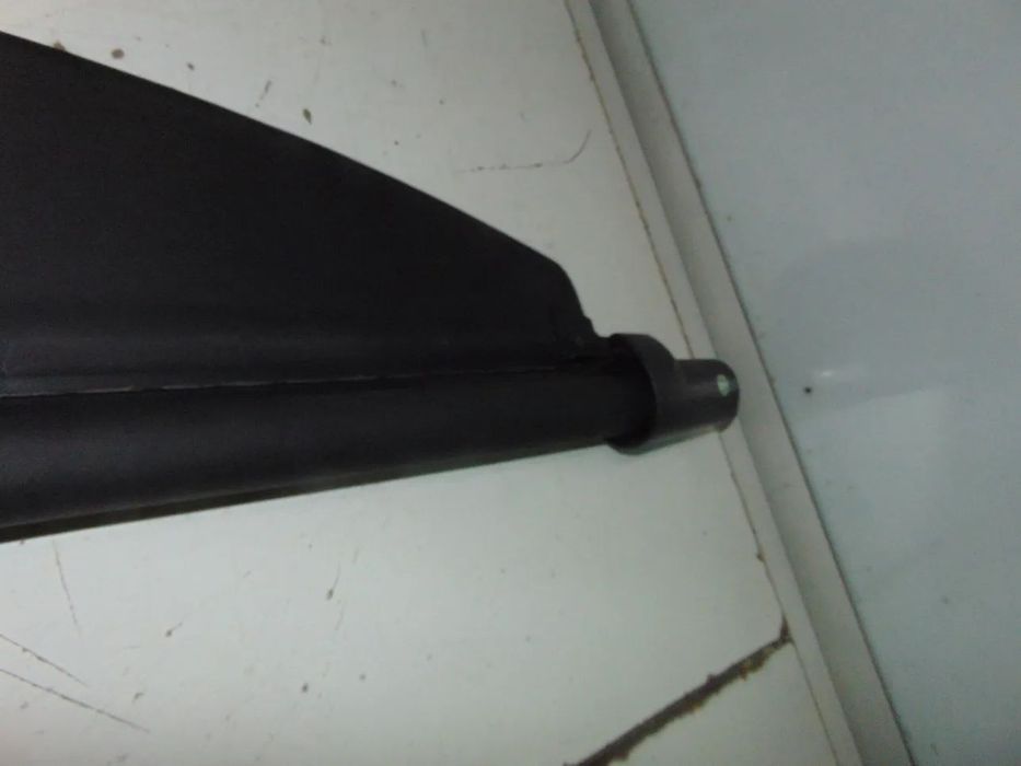Mazda 2 chapeleira " nova de stock antigo