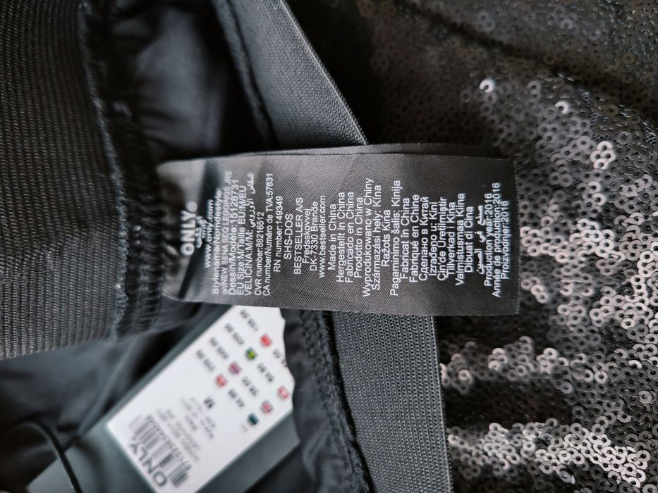 Leginsy cekinowe impreza błyszczące efekt WOW festiwal