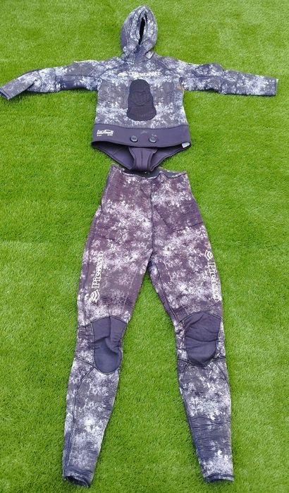 arma, Fato, snork e óculos, boia sinalização de caça submarina