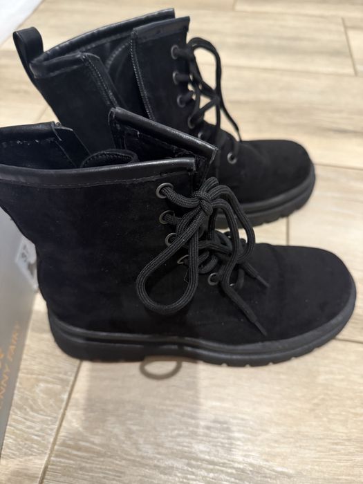 Buty  damskie zamszowe….