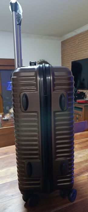 Mala de viagem, de cabine, rodas 360°. Nova!