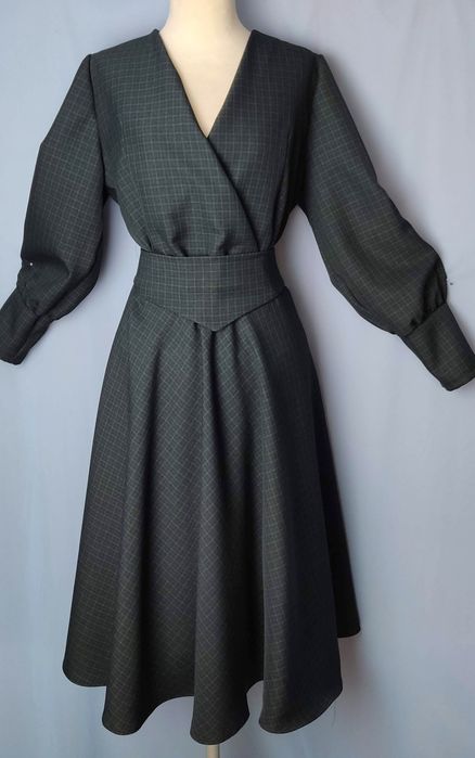Sukienka biurowa , nowa roz 36/38/40