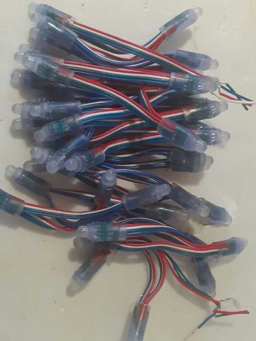 Гірлянди з 50  RGB піксель-світлодіодами для зовнішнього застосування