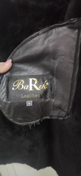 Дубленка натуральна нова, дуже тепла