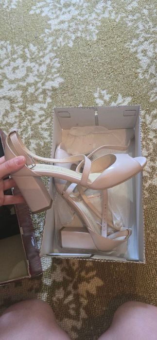 Босоніжки пудрові