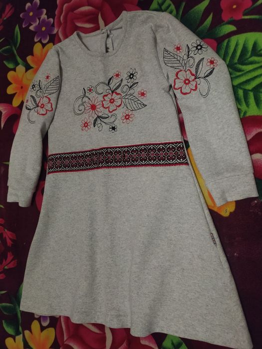 Вишите платтячко