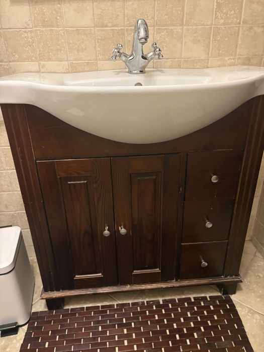 Drewniane meble łazienkowe komplet