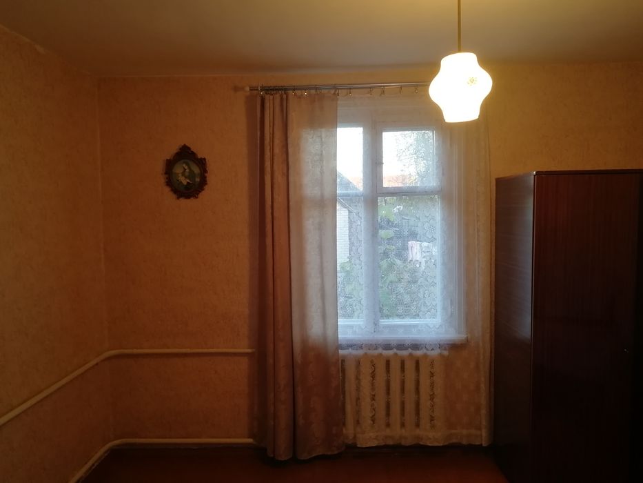 Продається частина будинку в місті