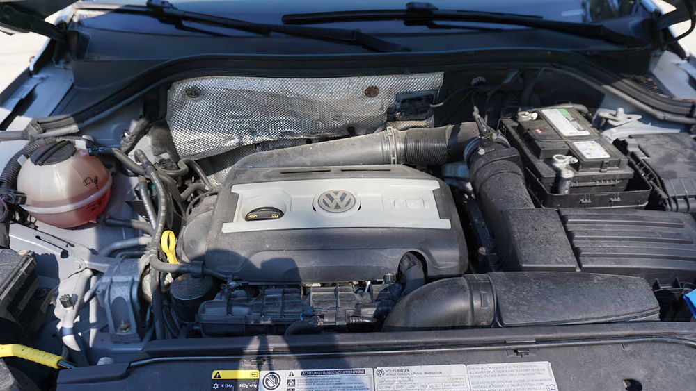 Volkswagen Tiguan R-Line      2016