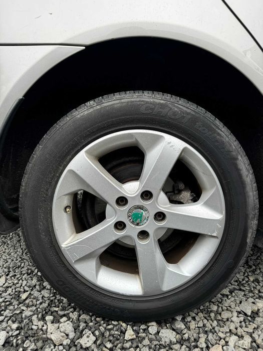 Диски колеса з гумою R16 5x112 6.5J ET50 Volkswagen Skoda