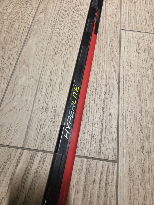 Kij hokejowy bauer hyperlite.
