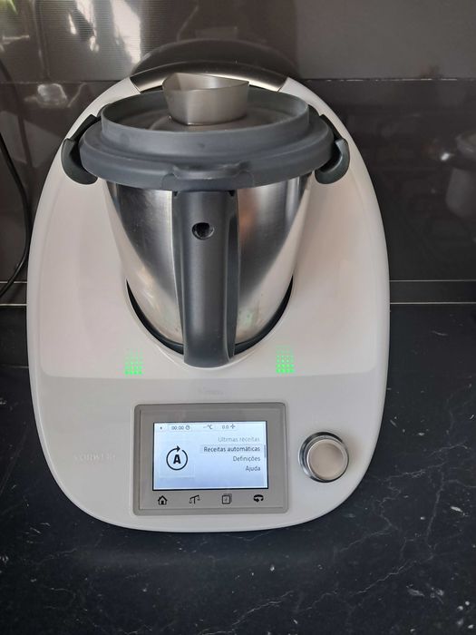 Robo de cozinha bimby