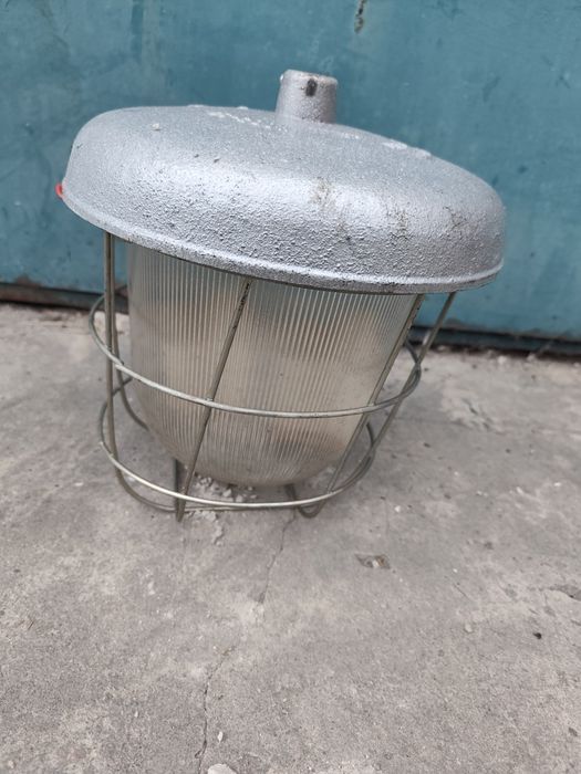 Lampa przemysłowa PRL vintage