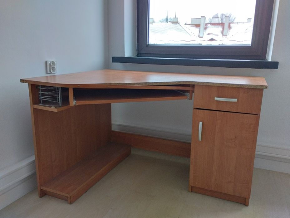 Biurko rogowe do oddania