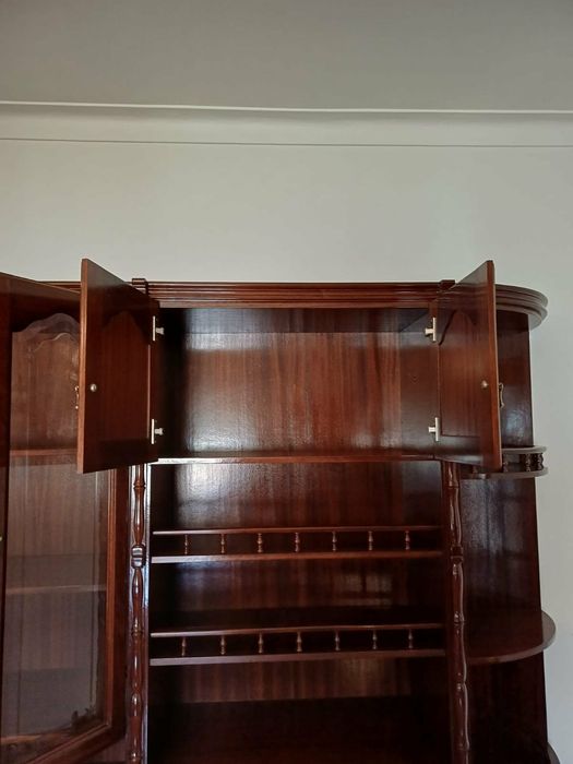 Vendo movel de sala de jantar