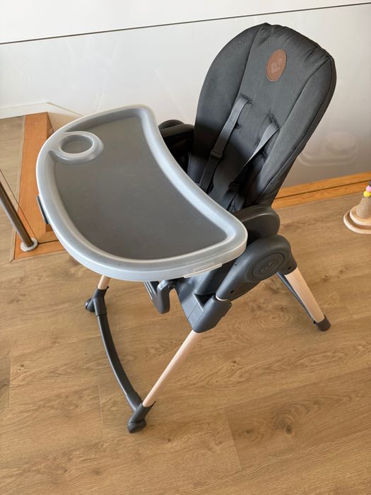 Cadeira refeição fácil arrumar bebé 70€