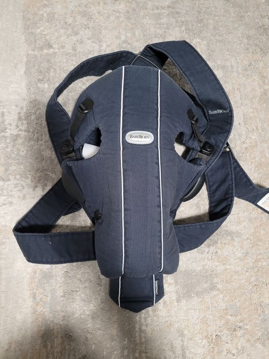 Продам Ерго рюкзак-кенгуру BabyBjorn. Від 3,5кг до 11кг
advanc