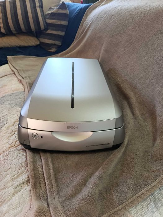 Digitalizador Epson PERFECTION 4990 PHOTO
