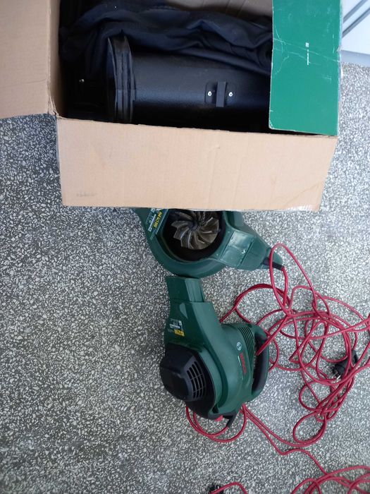 Odkurzacz i dmuchawa Bosch Garden Tidy 3000W