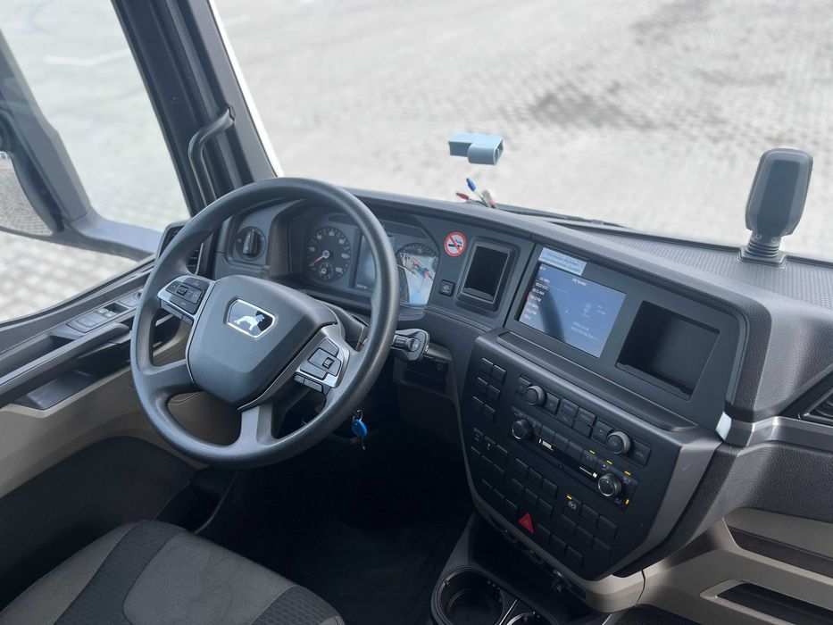 MAN TGL 12.250 4x2 BL Фургон із гідробортом Dhollandia