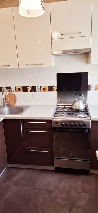 Сдам 2 кв  Новые Дома  Коммунальный рынок. 7000 гр.