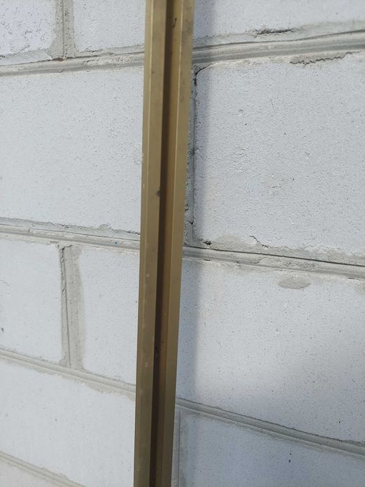 Профіль алюмінієвий