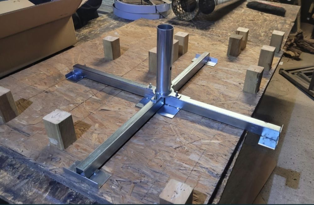 Podstawa  metalowa do parasola ogrodowego