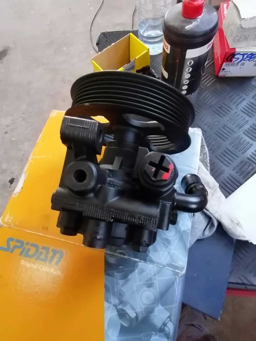 Bomba Direção Assistida LandRover