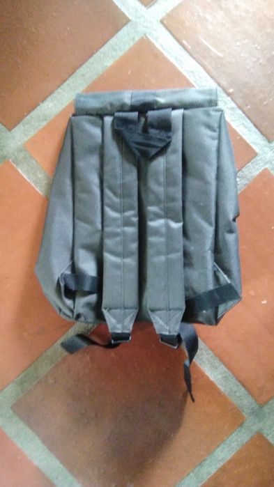 Mochila  de costas para o dia a dia
