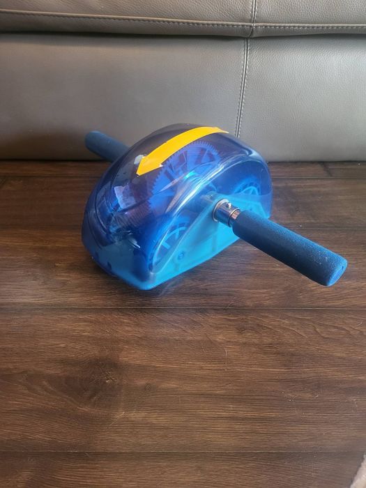 гимнастический ролик для пресса,