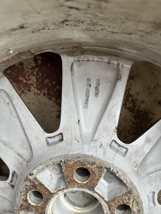 Продам шини (колеса) зимові  з дисками