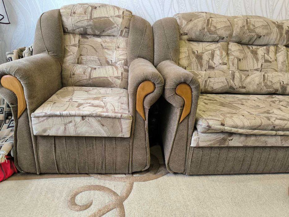 Продам диван та 2крісла