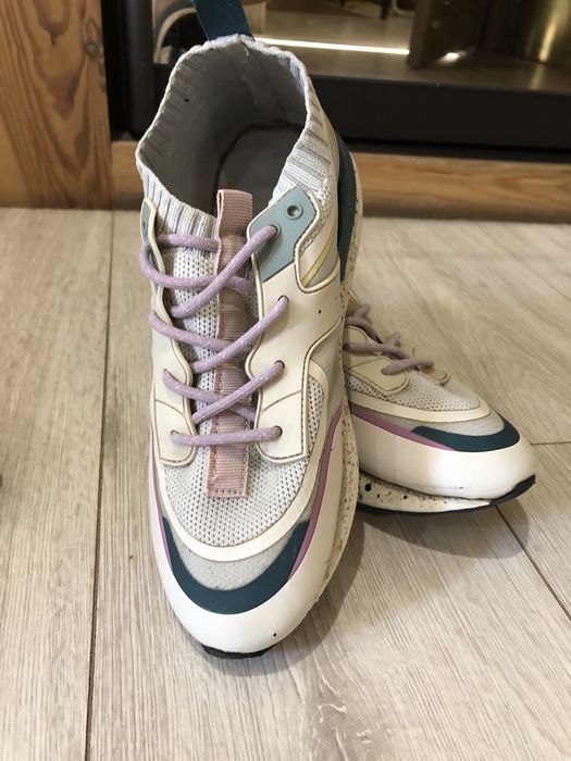 Кросовки zara 35