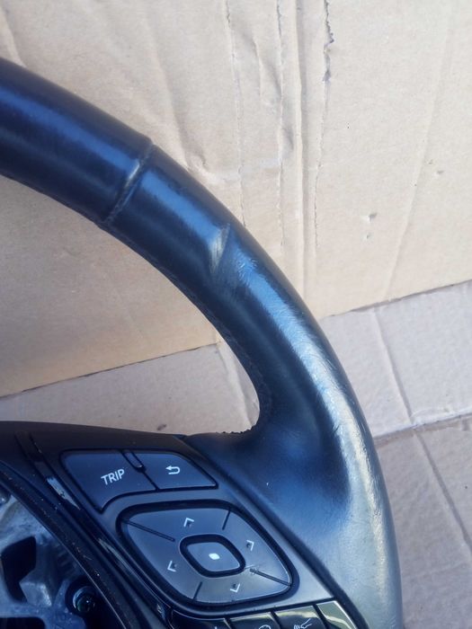 toyota  ch-r 2017 kierownica tempomat