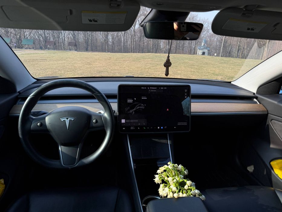 Tesla model 3 2019r