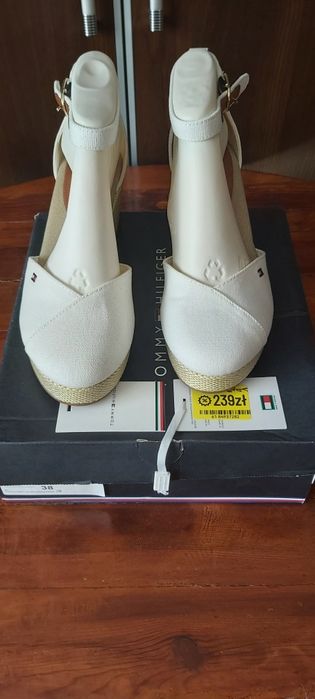 Tomy Hilfiger Sandały 38