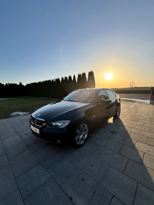 BMW Seria 3 BMW seria 3 e90 w idealnym stanie! Automat ! Zadbana.